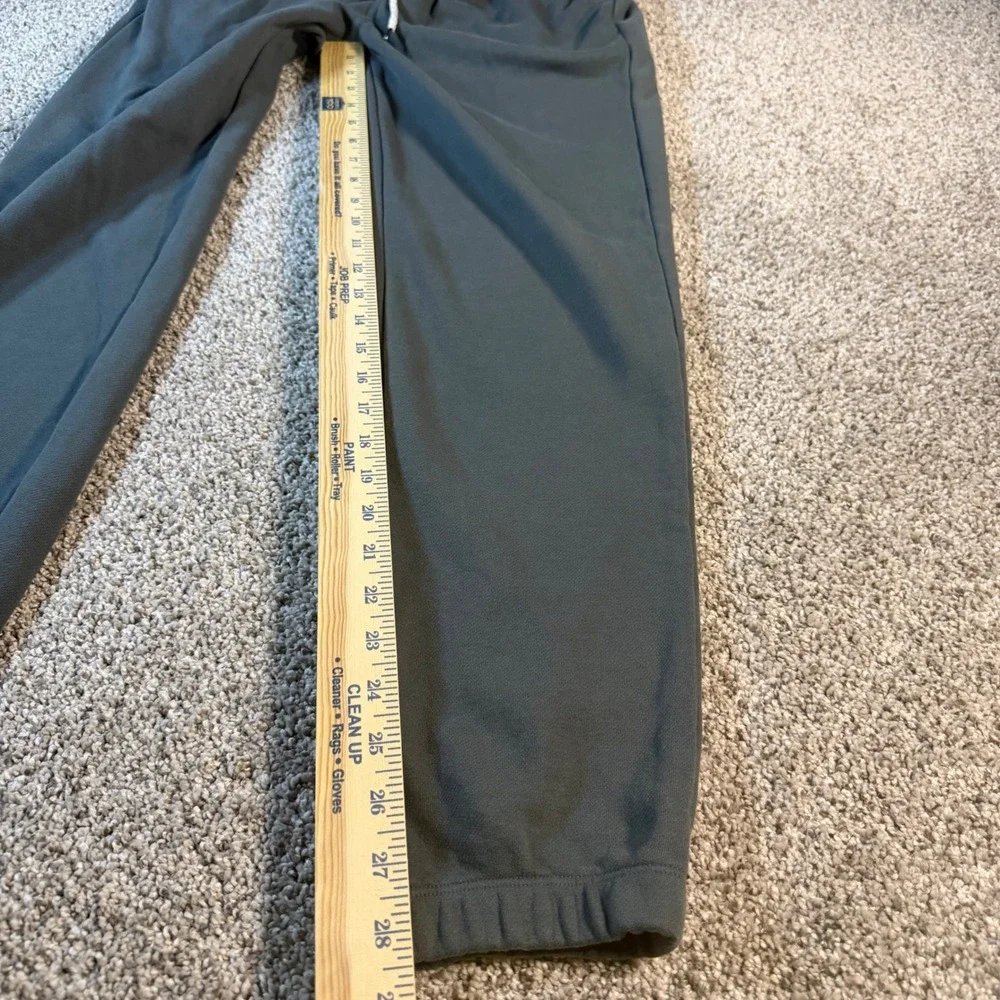 Vuori Mens Charcoal Grey Joggers Drawstring Sweatpants Size Small 28 Inseam